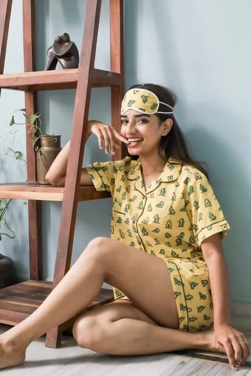 Sootisyahi 'Yellow Penguine' Hand Printed Cotton Night Suit